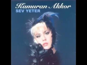 Sev Yeter Albüm Kapağı