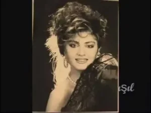 Sibel Can Ağladım Olmadı Albüm Kapağı