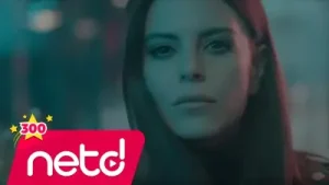 Simge Sağın Üzülmedin Mi Albüm Kapağı