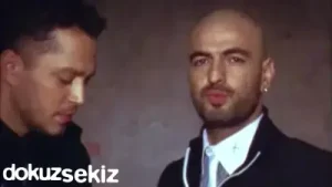 Soner Sarıkabadayı İki Medeni İnsan Soner Albüm Kapağı