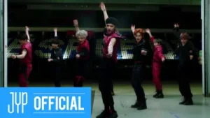 Stray Kids God’s Menu M V Albüm Kapağı