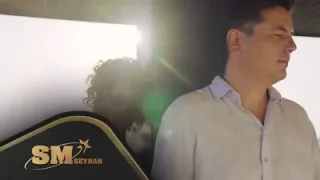 Suat Suna Aramızda Uçurumlar