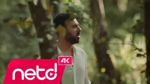 Tarık İster Esasen Albüm Kapağı