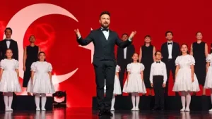 Tarkan Sen Rahat Uyu Albüm Kapağı