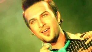 Tarkan Uzun İnce Bir Yoldayım Albüm Kapağı