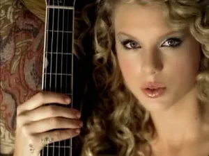 Taylor Swift Teardrops On My Guitar Albüm Kapağı