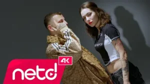 Toci Mug3 Melek Yüzlü Şeytan Albüm Kapağı