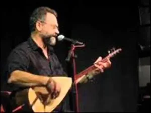 Tolga Candar Evlerinin Önü Mersin Albüm Kapağı