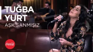 Tuğba Yurt Aşk Sanmışız Akustikhane Canlı Performans Albüm Kapağı