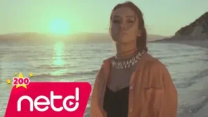 Tuğba Yurt İnceden Albüm Kapağı