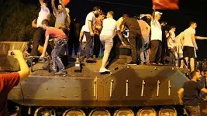 Tuncay Okutan Darbeye Darbe Albüm Kapağı