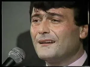 Ümit Besen Ne Günlerdi Ah O Günler Albüm Kapağı