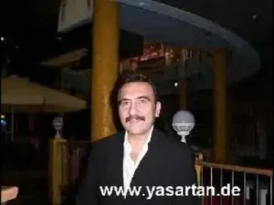 Ümit Besen Sahillerde Albüm Kapağı