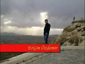 Uygar Doğanay Bu Dünyada Ölüm Var Var Diye Albüm Kapağı