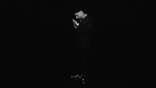 Uzi Yalan Dünya
