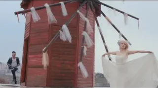 Volga Tamöz Büyüledin Feat. Mervi