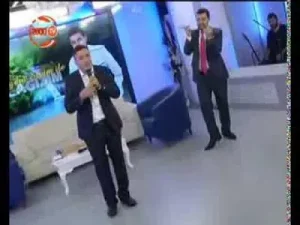 Yakup Elçi Parmağında Dar Yüzük