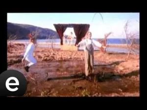 Yaş Kubat Official Music Video Yaş Kubat Esen Müzik Albüm Kapağı