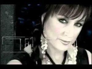 Yasemin Göksu Gurbette Ömrüm Geçecek Albüm Kapağı
