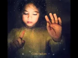 Yeni Türkü Yağmurun Elleri Albüm Kapağı