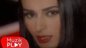 Yıldız Tilbe Aşkperest Albüm Kapağı