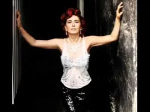 Yıldız Tilbe – Deli Gönlüm Albüm Kapağı