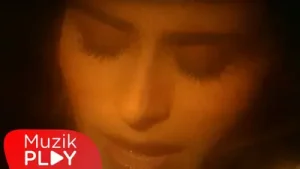 Yıldız Tilbe – Delikanlım Albüm Kapağı