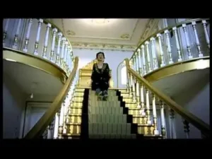 Yıldız Tilbe – Hastayım Sana Albüm Kapağı