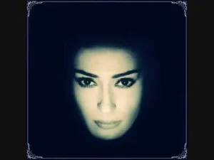 Yıldız Tilbe – Uzaksın Olmadığın Kadar Albüm Kapağı