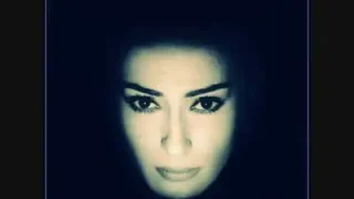 Yıldız Tilbe – Uzaksın Olmadığın Kadar