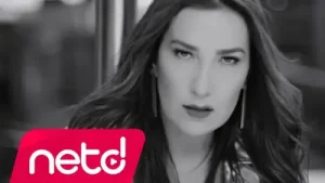 Yonca Lodi Gitme Sakın Albüm Kapağı