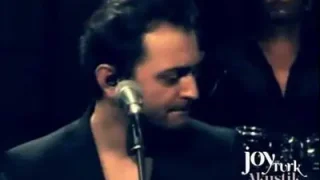 Zakkum Ah Bu Şarkıların Gözü Kör Olsun