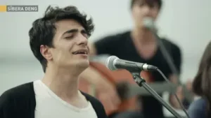 Zara Giyan Albüm Kapağı