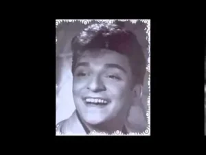 Zeki Müren Duy Sesimi Albüm Kapağı