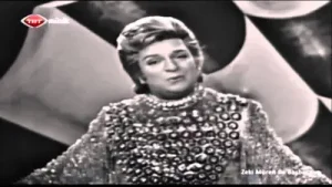 Zeki Müren Gözlerini Gözlerimden Ayırma Hiç 1972 720p Albüm Kapağı