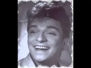 Zeki Müren Kim Görecek Kim Bilecek Albüm Kapağı