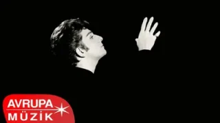 Zeki Müren Manolya