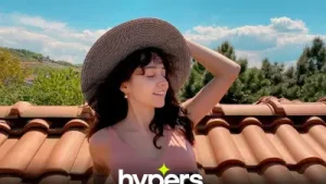 Zeynep Bastık Her Mevsim Yazım Albüm Kapağı