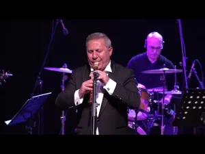 Alihan Samedov – Sen Gelmez Oldun