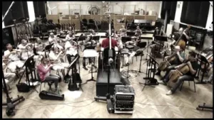 İçerde Çemberin İçinde Prague Philharmonic Orchestra
